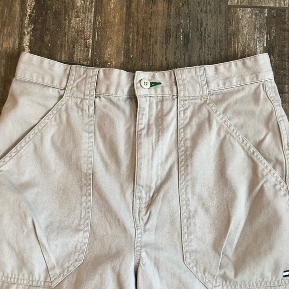 TOMMY Hilfiger khaki patch pocket shorts size 20 - Picture 3 of 10